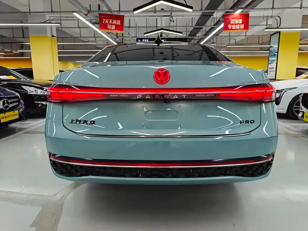 Volkswagen Passat — фото 5