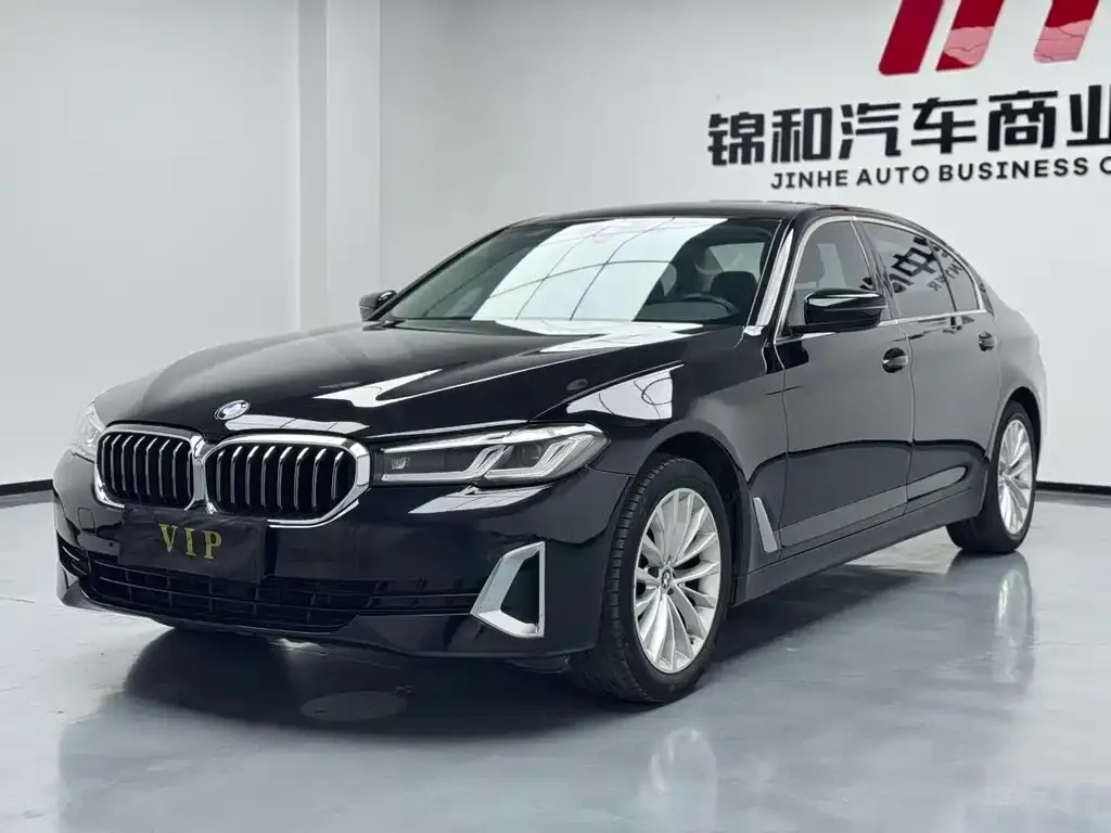 BMW 5 Series — фото 1