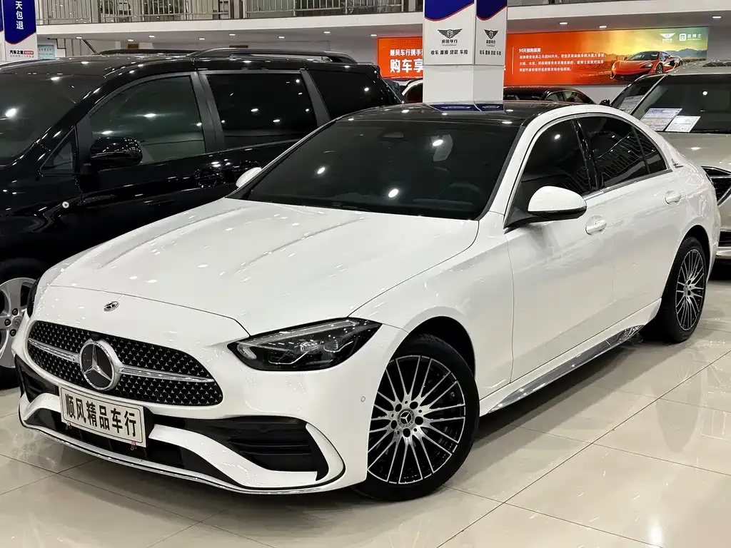 Mercedes-Benz C-Class — фото 1