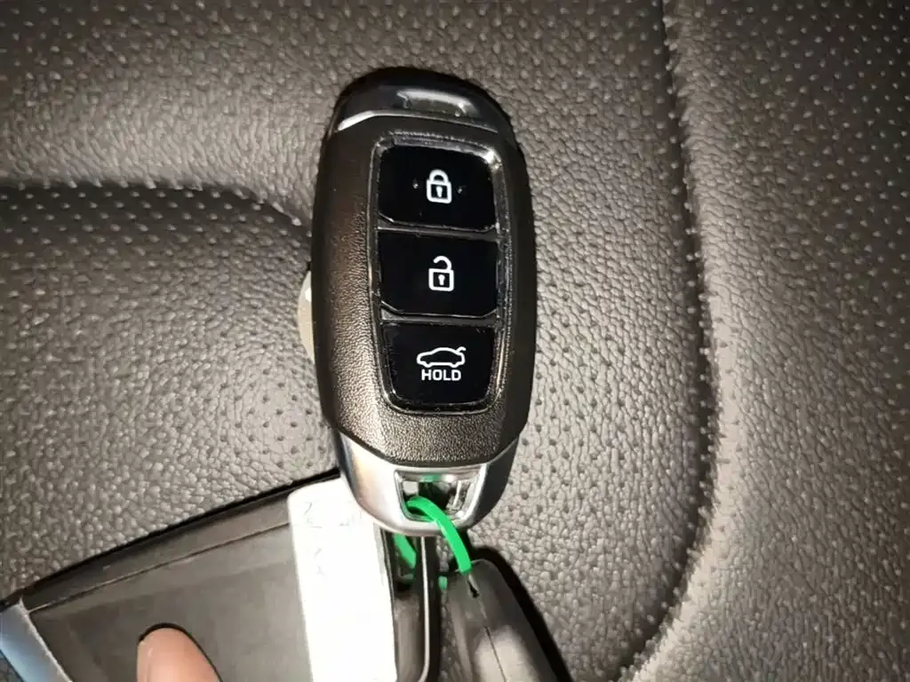 Hyundai Elantra 2022 из CN, фото 9