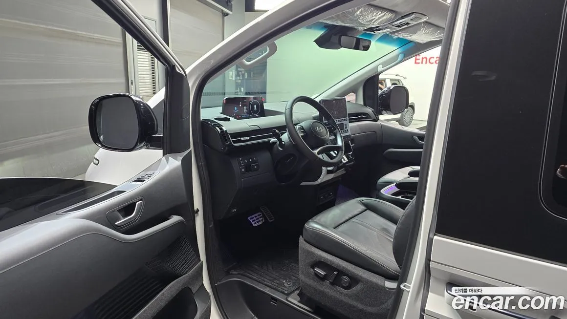 Hyundai Staria 2025 из KR, фото 10