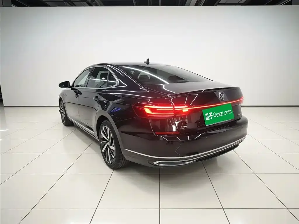 Volkswagen Passat — фото 3