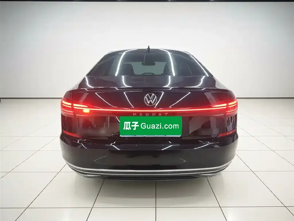 Volkswagen Passat — фото 7