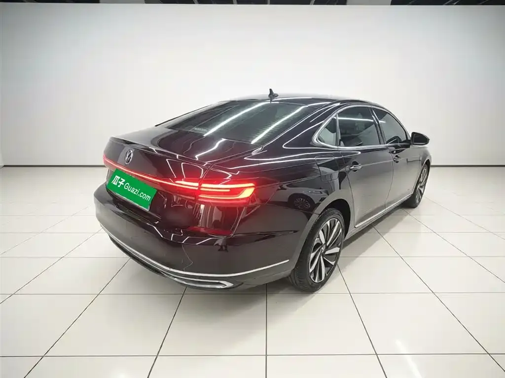 Volkswagen Passat — фото 8