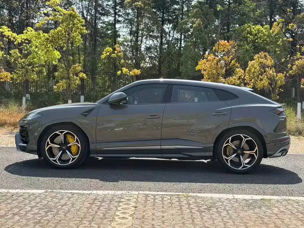 Lamborghini Urus 2021 из CN, фото 6