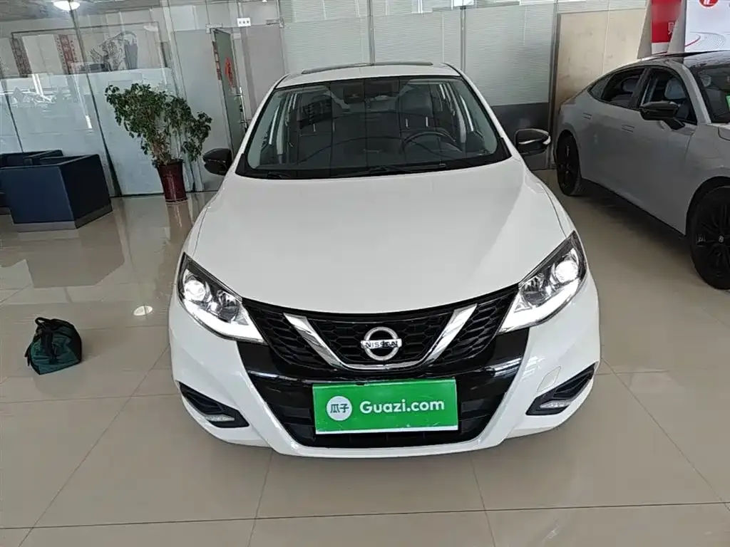 Nissan Tiida 2022 из CN, фото 4