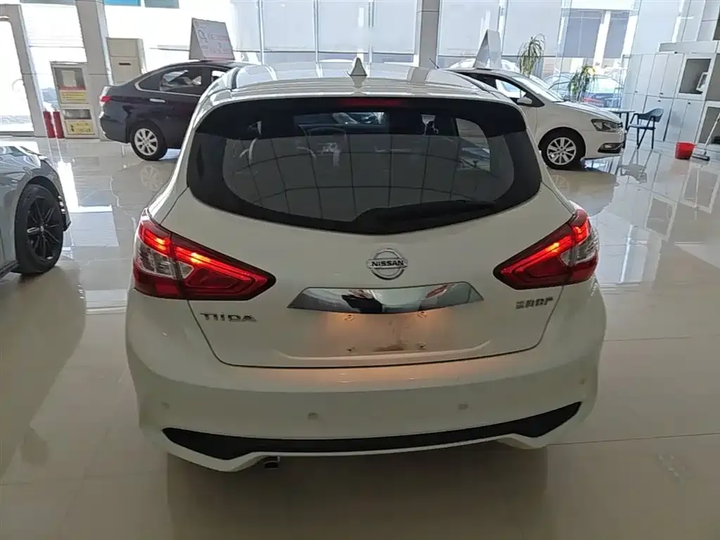 Nissan Tiida 2022 из CN, фото 5