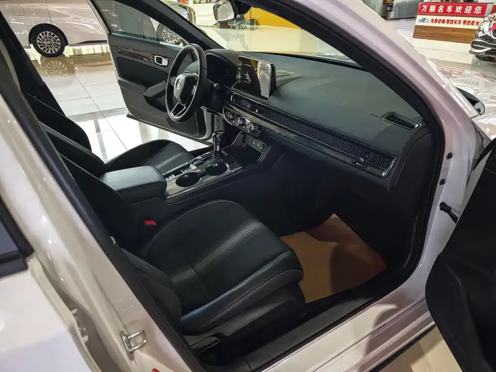 Honda Civic — фото 7