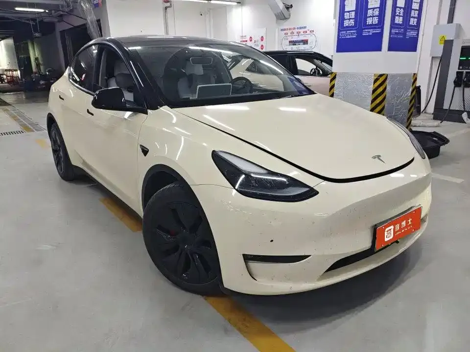 Tesla Model Y — фото 7