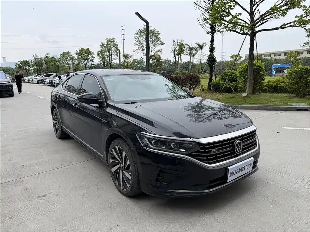 Volkswagen Passat — фото 4