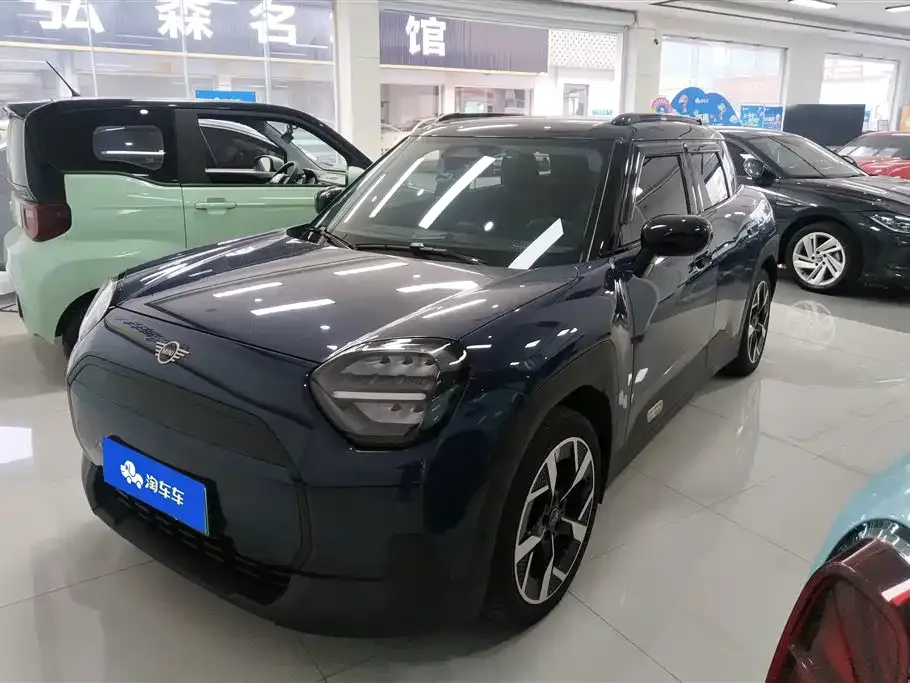 MINI Aceman EV