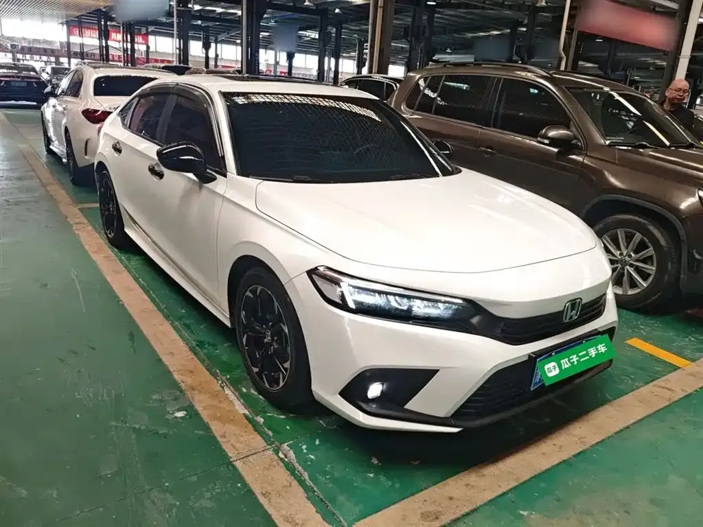 Honda Civic — фото 8
