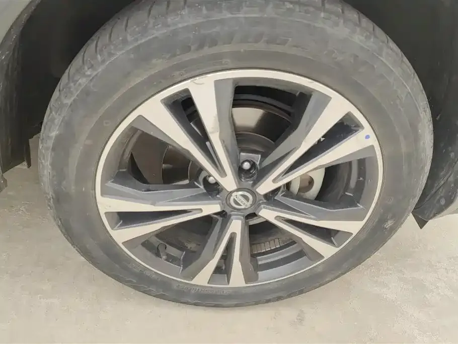 Nissan Qashqai — фото 3