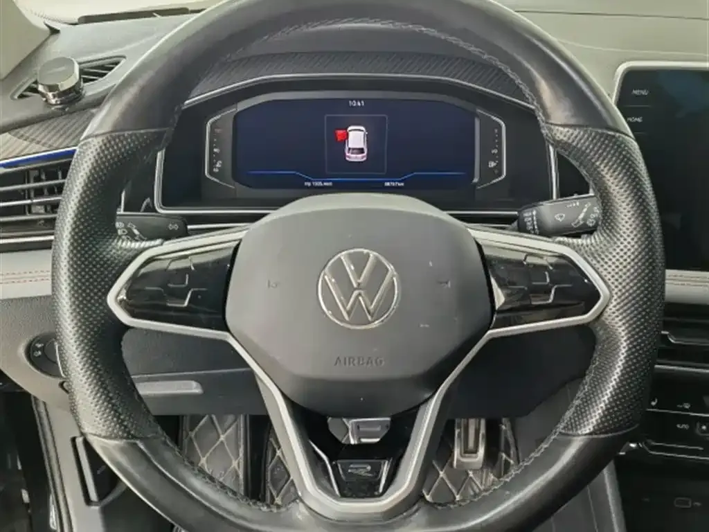 Volkswagen Tiguan L — фото 5
