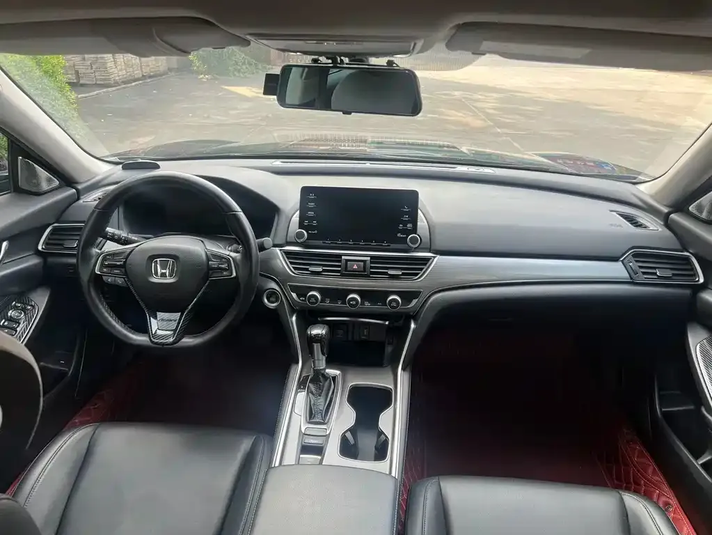 Honda Accord — фото 3