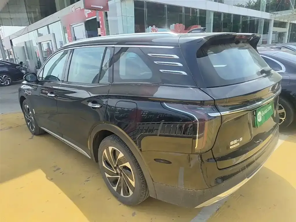 Hongqi HS7 PHEV — фото 9