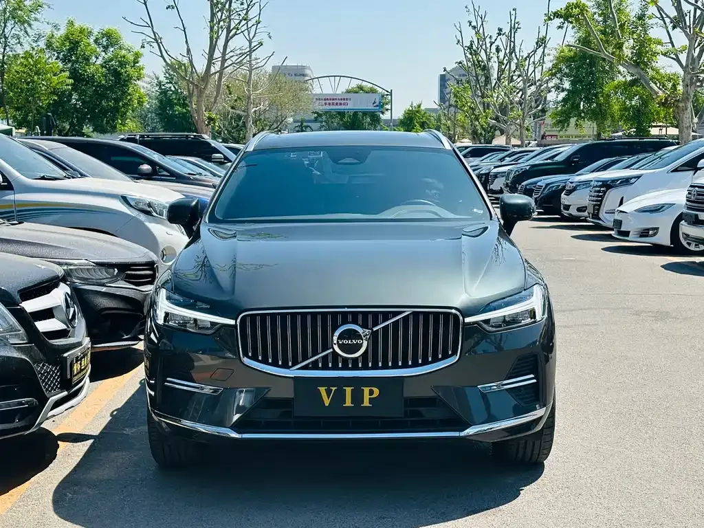 Volvo XC60 — фото 3