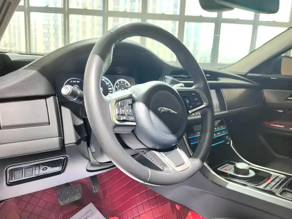 Jaguar XFL 2021 из CN, фото 3