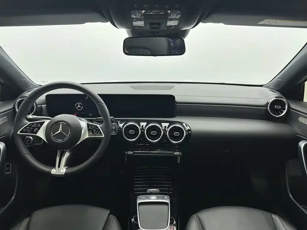 Mercedes-Benz A-Class — фото 9