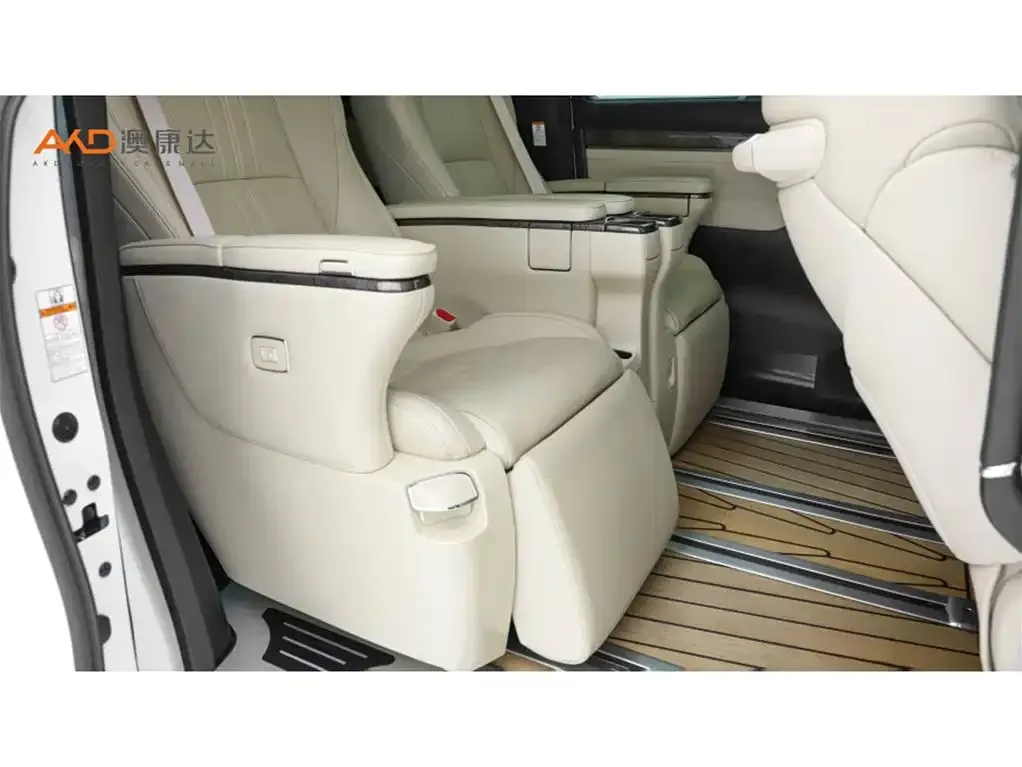 Toyota Vellfire 2023 из CN, фото 8