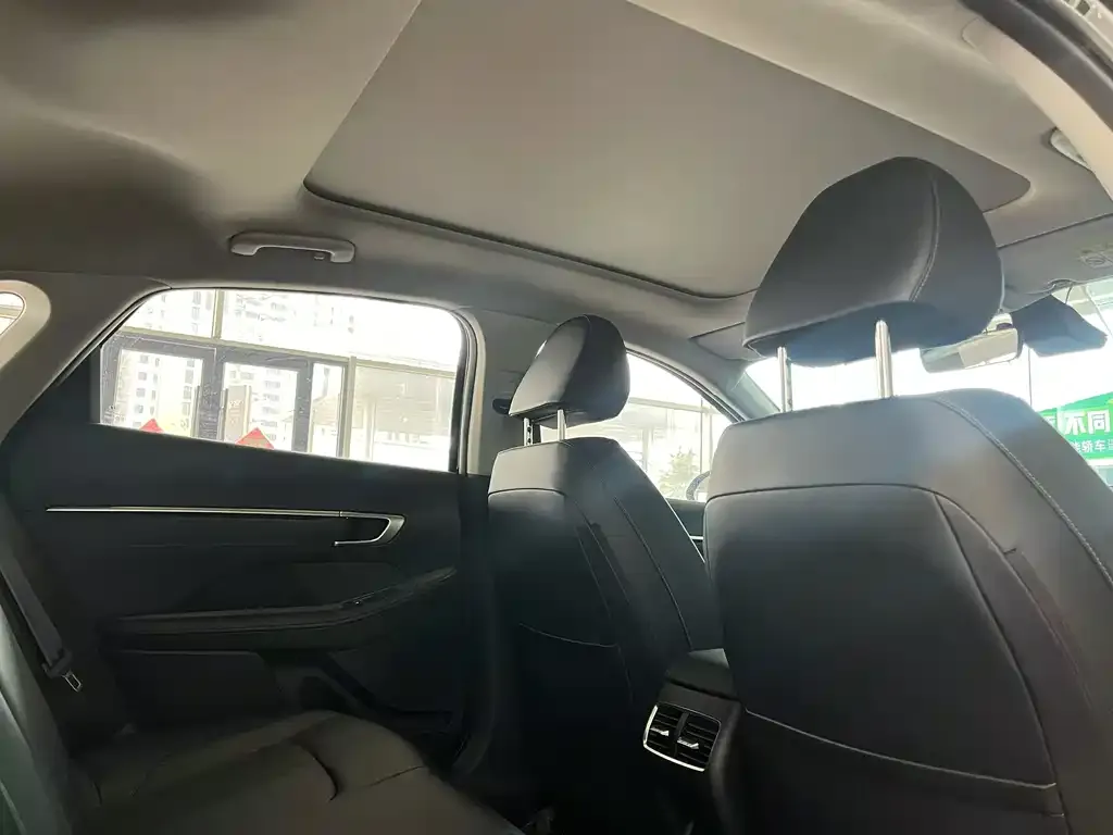 Hyundai Sonata 2024 из CN, фото 4