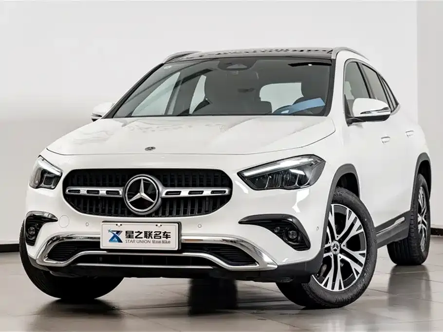Mercedes-Benz GLA — фото 10