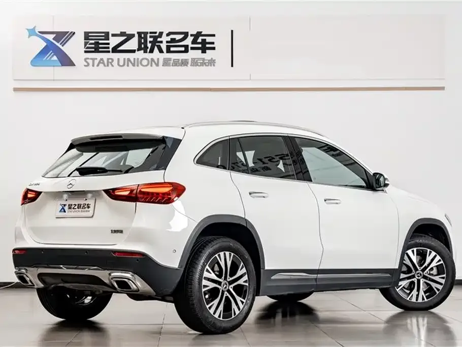 Mercedes-Benz GLA — фото 8