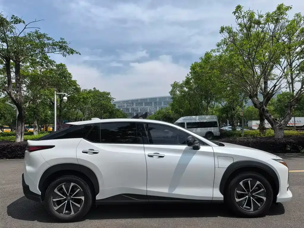 Lexus RZ 2023 из CN, фото 4