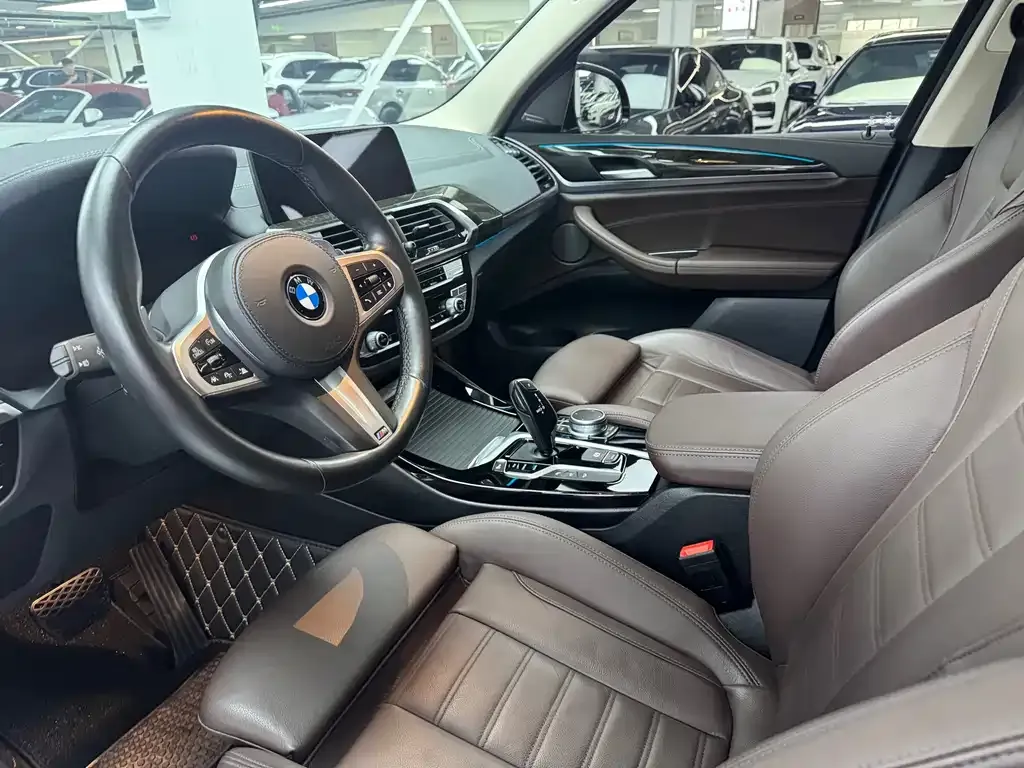 BMW X3 — фото 9