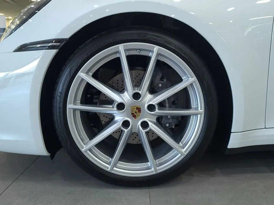 Porsche 911 2024 из KR, фото 4