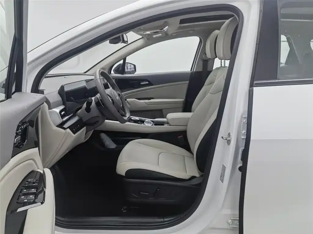 Kia Sportage 2024 из CN, фото 3