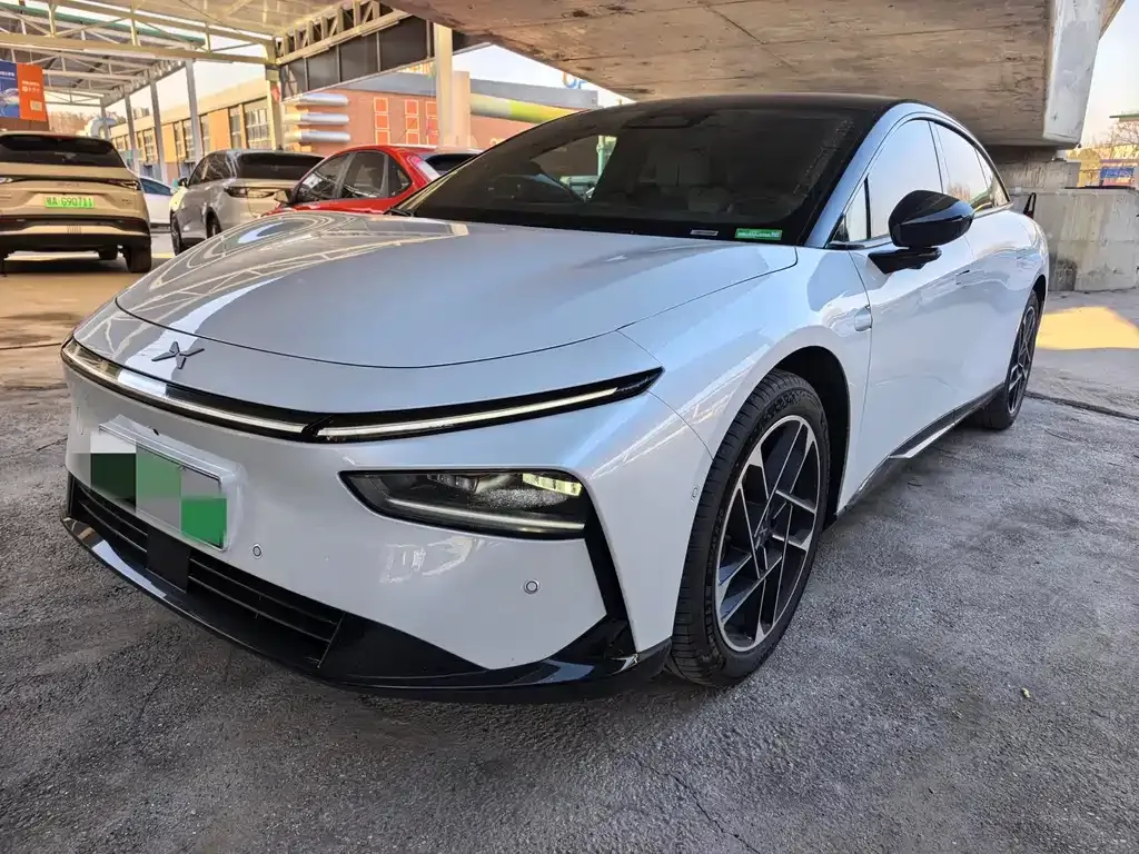 XPeng P7+