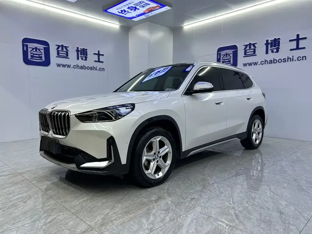 BMW X1 — фото 1