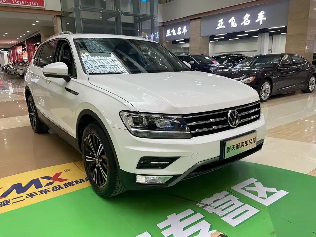 Volkswagen Tiguan L — фото 4