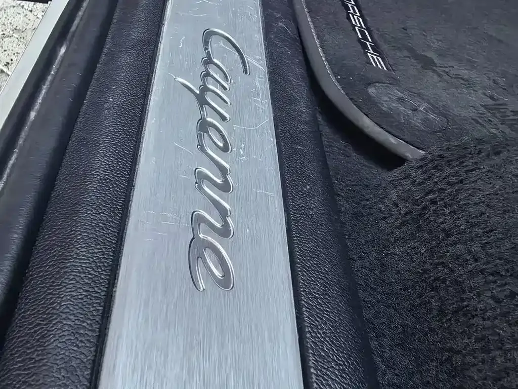 Porsche Cayenne — фото 9