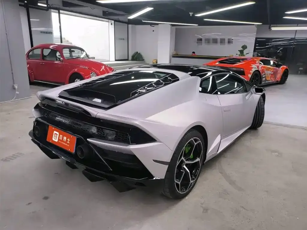 Lamborghini Huracan — фото 5