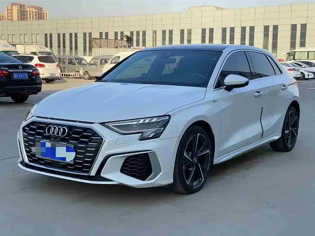 Audi A3 2022 из CN, фото 1