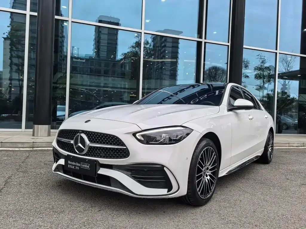 Mercedes-Benz C-Class — фото 1