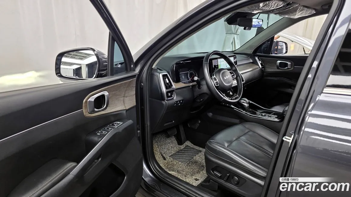 Kia Sorento — фото 7