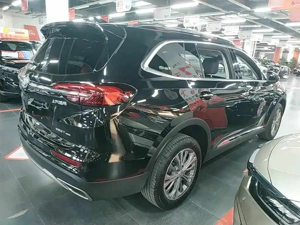 Buick Envision Plus — фото 6