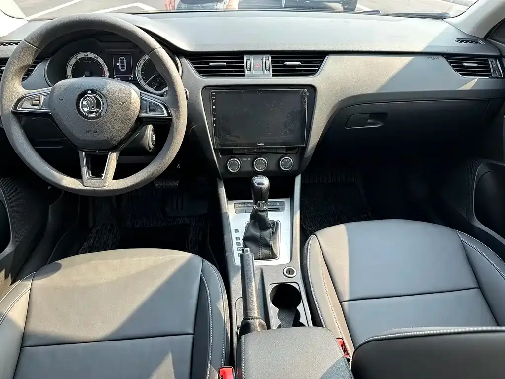Skoda Octavia 2022 из CN, фото 5