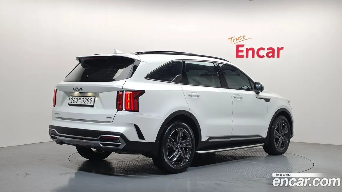 Kia Sorento — фото 6