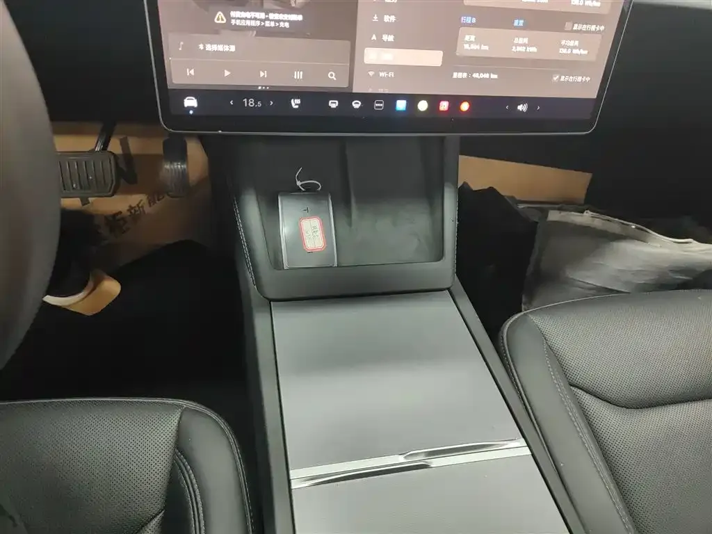 Tesla Model 3 — фото 3