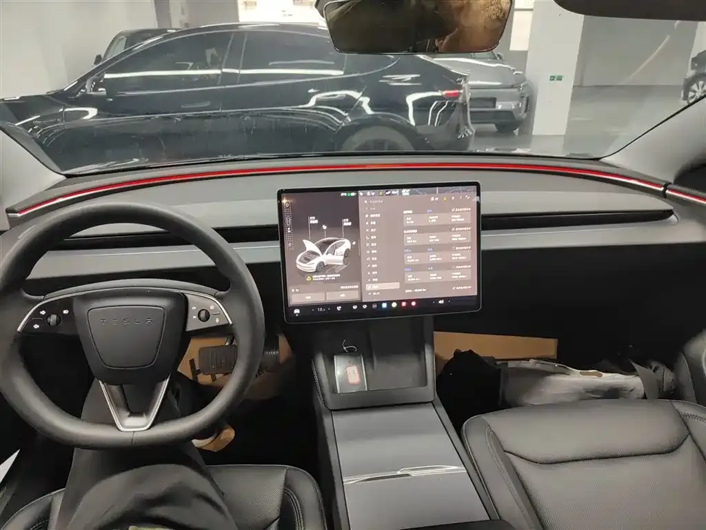 Tesla Model 3 — фото 6