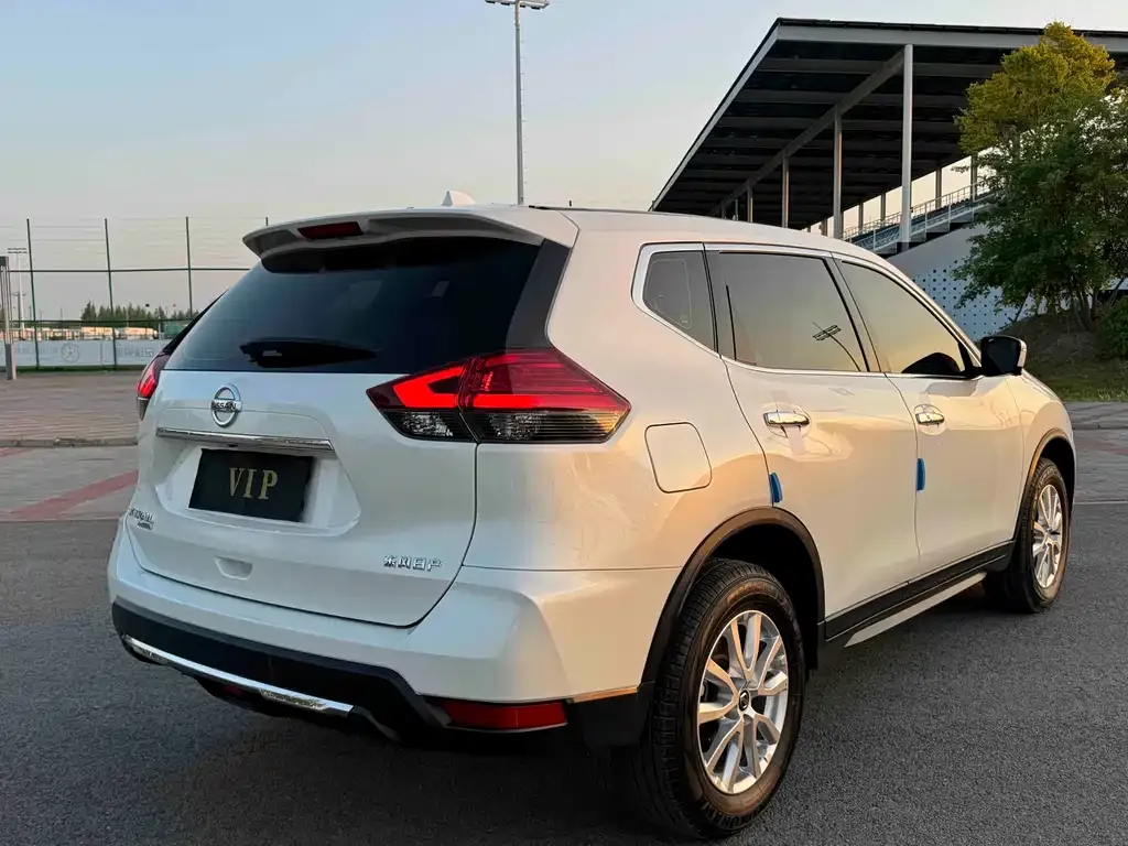 Nissan X-Trail — фото 2