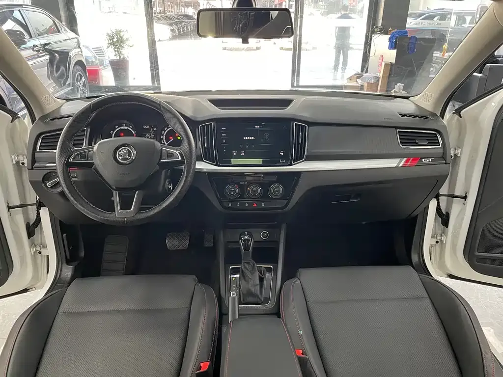 Skoda Kamiq — фото 10