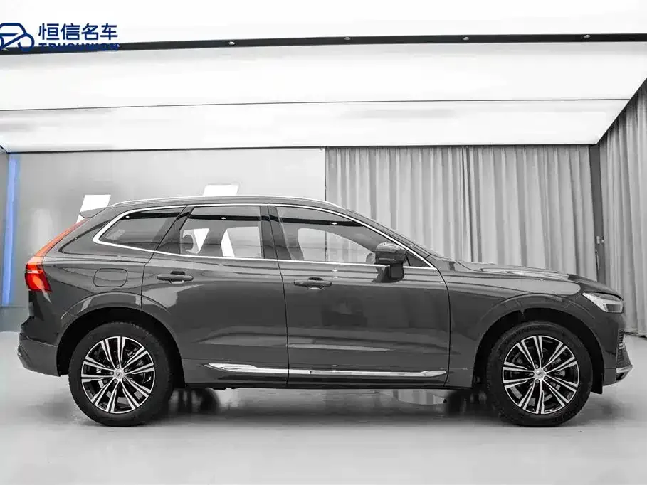 Volvo XC60 — фото 9