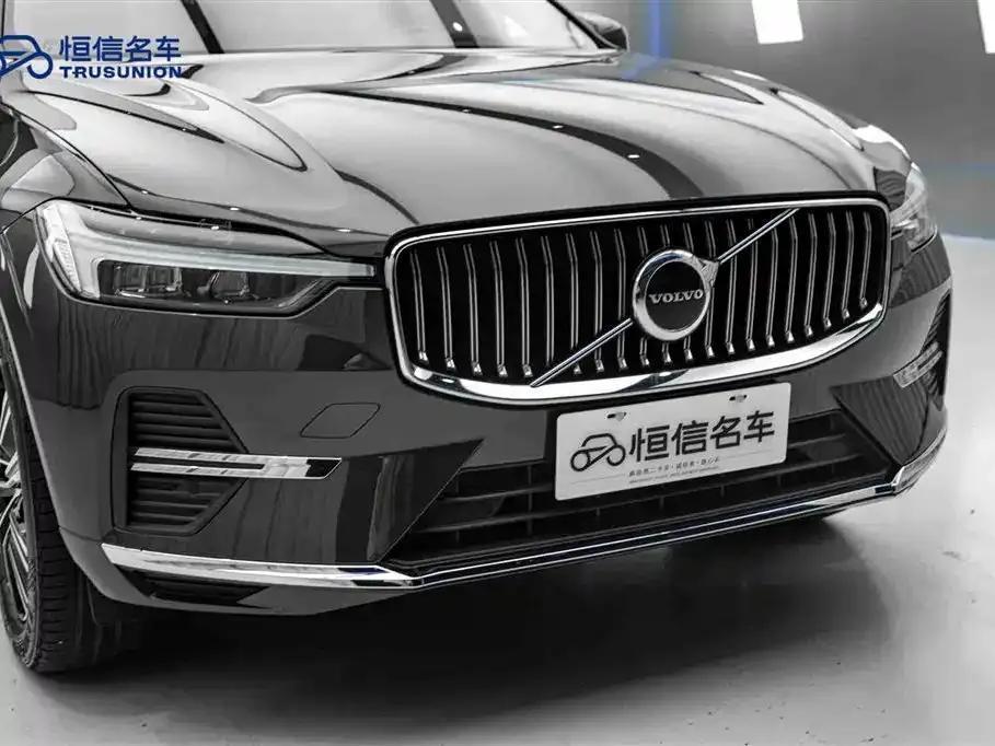 Volvo XC60 — фото 4