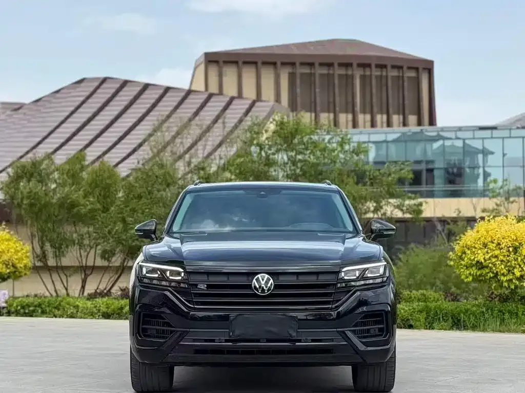 Volkswagen Touareg — фото 4