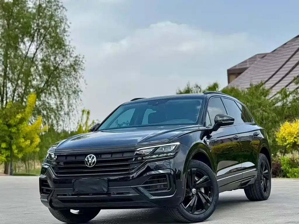 Volkswagen Touareg — фото 8